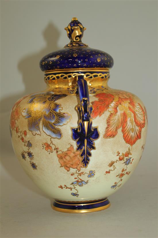 A large fine Royal Crown Derby vase and cover, c.1903, 24cm